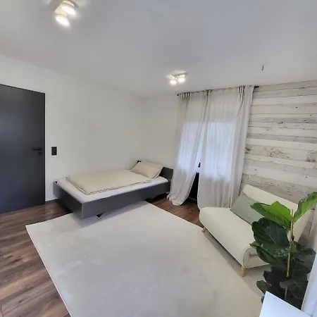 Architektenhaus Am Waldrand Mit Sauna 빌라 *